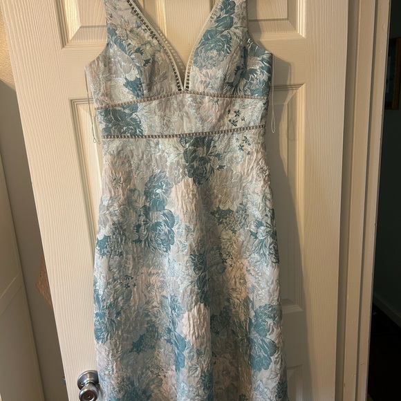Aidan Mattox Sleeveless Floral Jacquard Fit-&-Flare Dress, Green, Size 8 - Picture 2 of 13